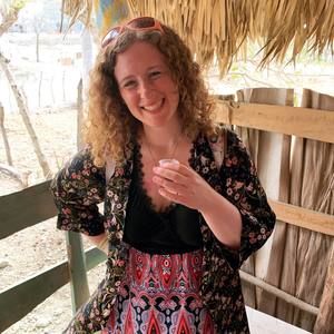 Meet your Posher, Toni